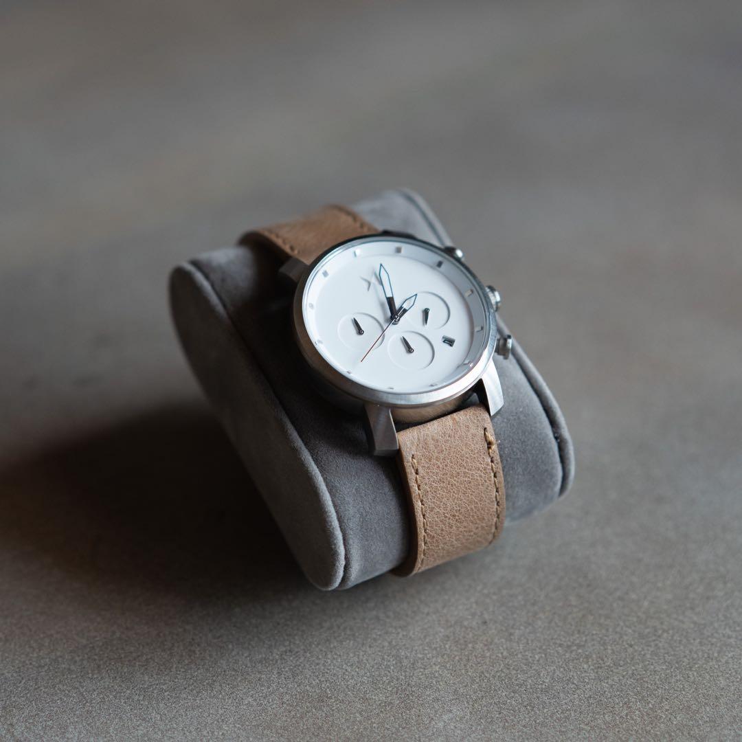 Mvmt chrono white discount caramel