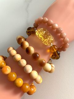 (Category: ) located in . Submitted by crystal_garden_wardrobebar (Listing ID 1177297021, Image 1). Description: .