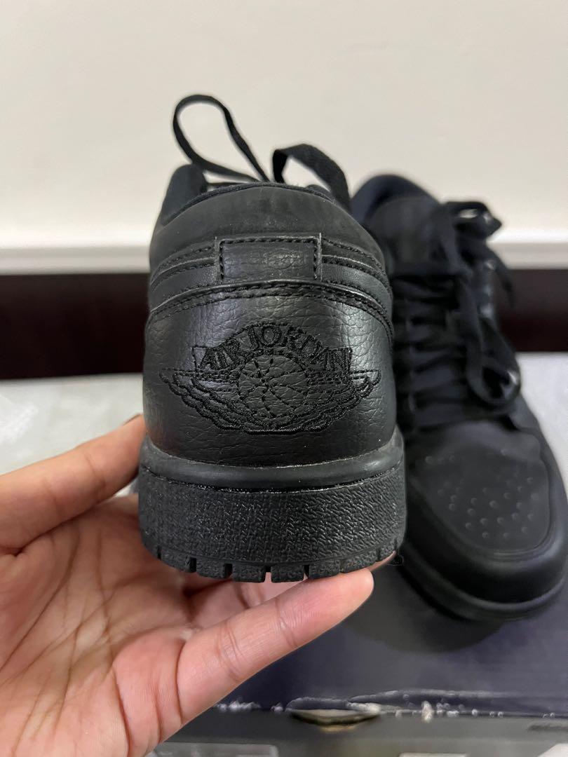 Jordan 18 triple black hot sale