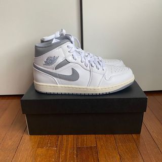 (Category: ) located in . Submitted by hypecheap (Listing ID 1177551540, Image 1). Description: .