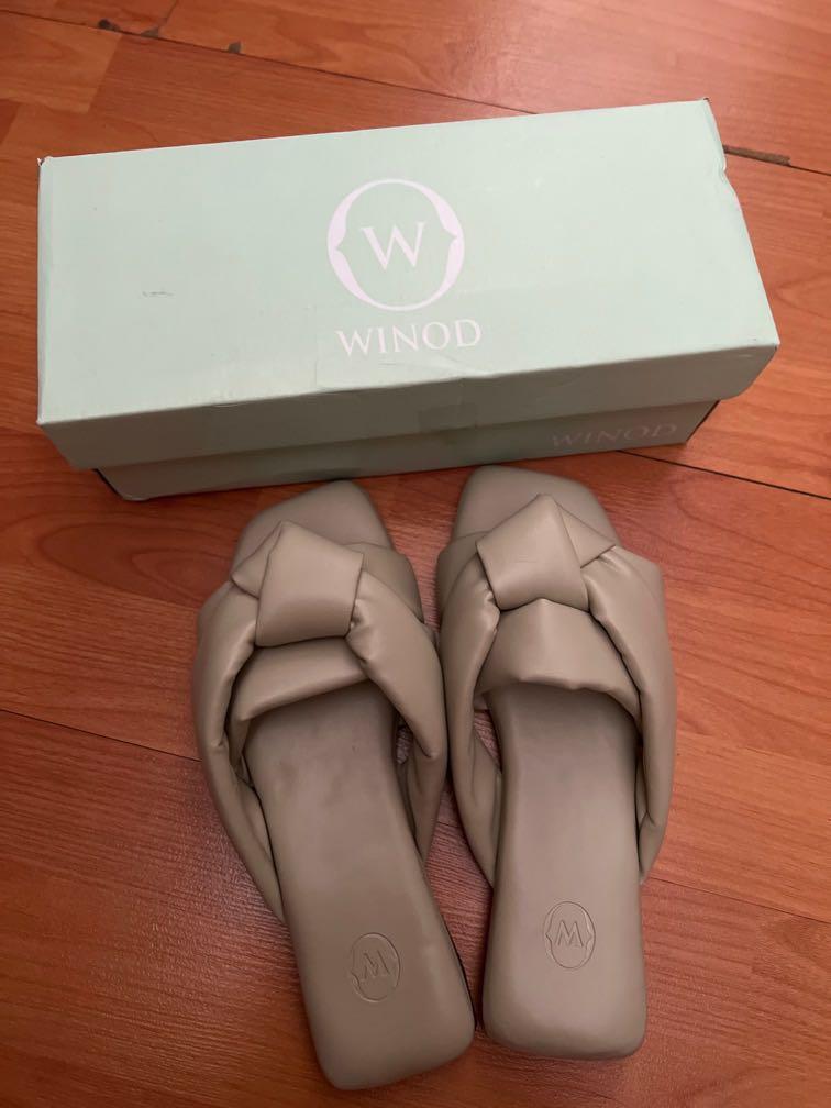 nude sandals