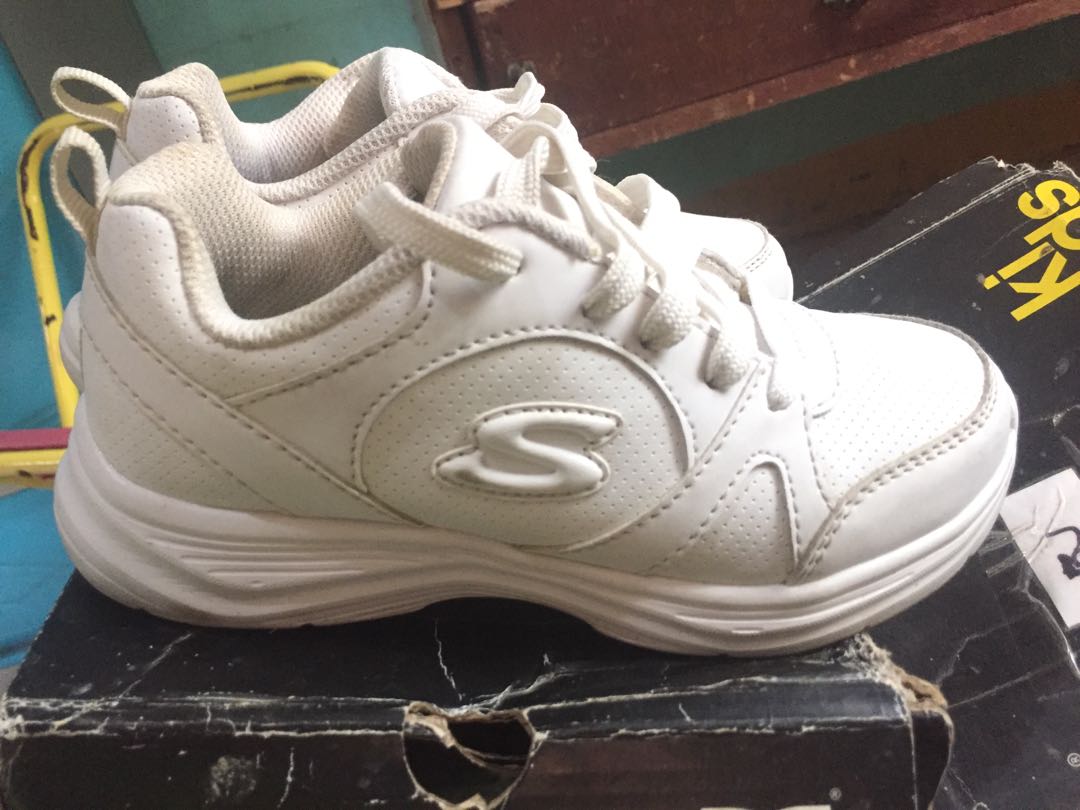 Skechers white shop rubber shoes