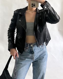 (Category: ) located in . Submitted by pantonellaph (Listing ID 1177609182, Image 1). Description: .