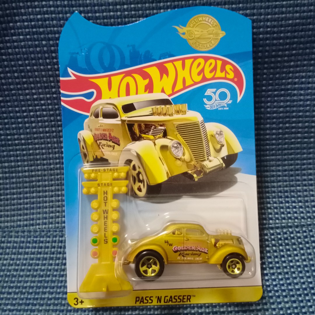 Hot Wheels Pass'n Gasser Die Cast Car - 1:64 Scale, 97/244 Heat Fleet