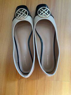 Preloved Flat Shoes Urban n Co
