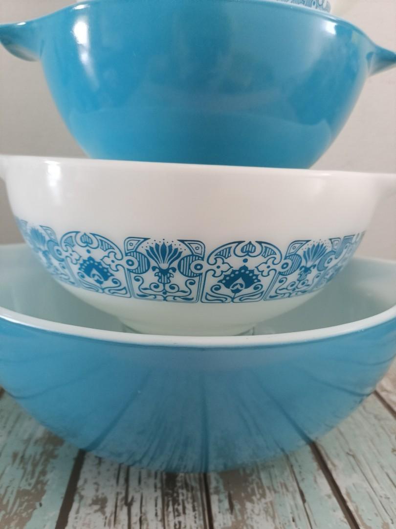 Pyrex Horizon Blue Mixing Bowls, Furniture & Home Living, Kitchenware
