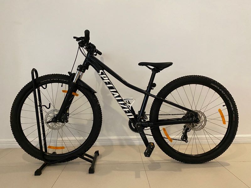 Specialized rockhopper on sale 27