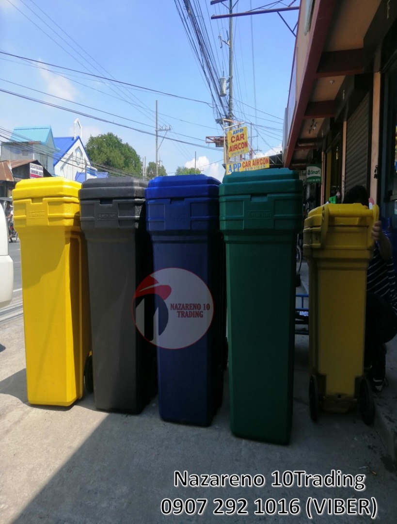 Roller king trash bin w/wheels 150L 231, Furniture & Home Living