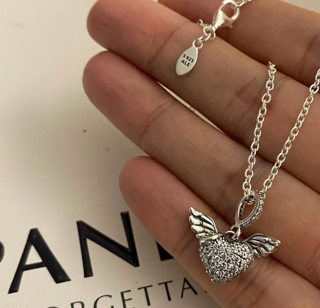 Angel Wing Pendant Necklace Butterfly Wing Shaped Love Couple Gift Jewelry  Sweater Chain for Girls Female