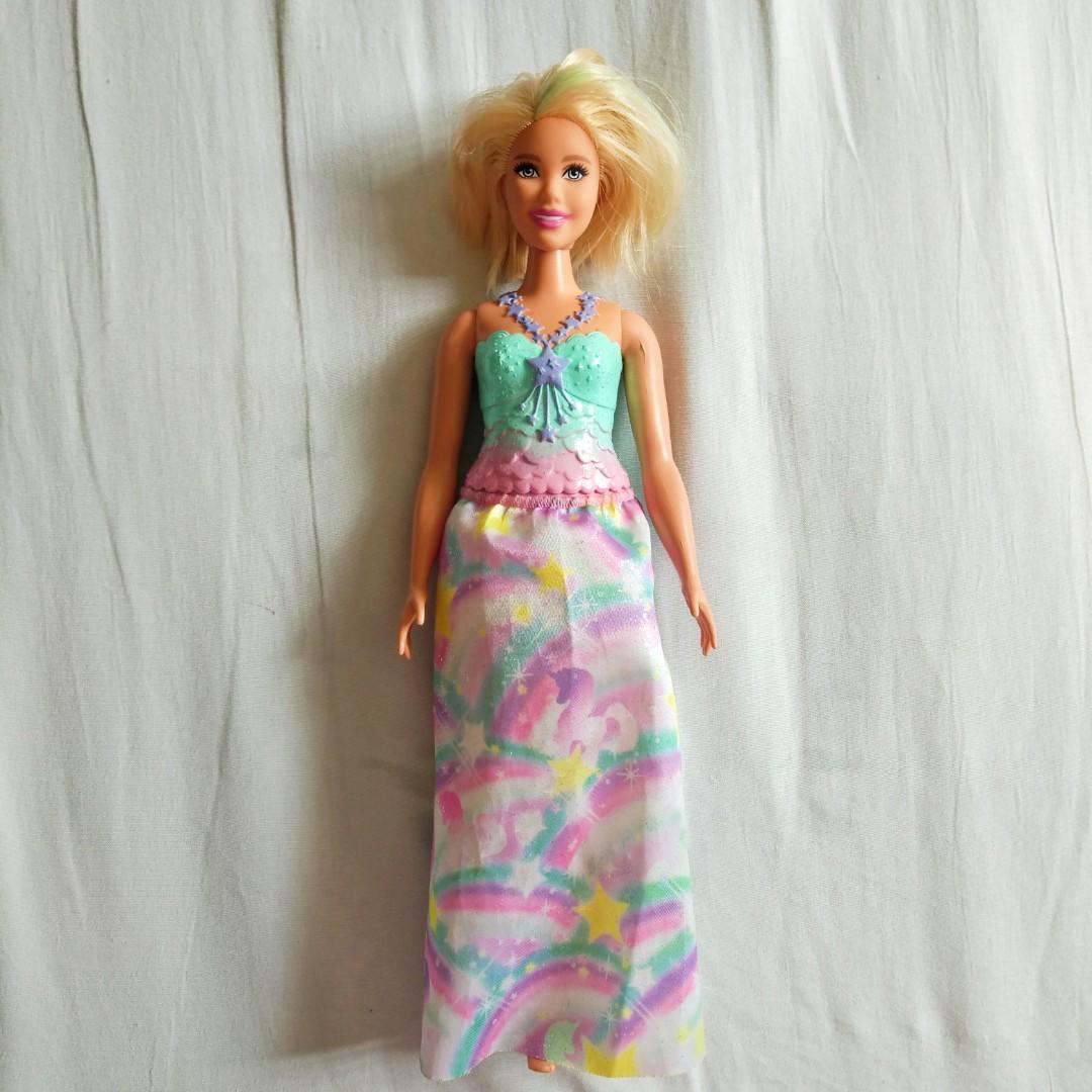 SALE!!! Original Barbie Dreamtopia (Category: Kids Toys) located in Quezon City. Submitted by dyna1441 (Listing ID 1177503794, Image 1). Description: Original Barbie WYSIWYG.