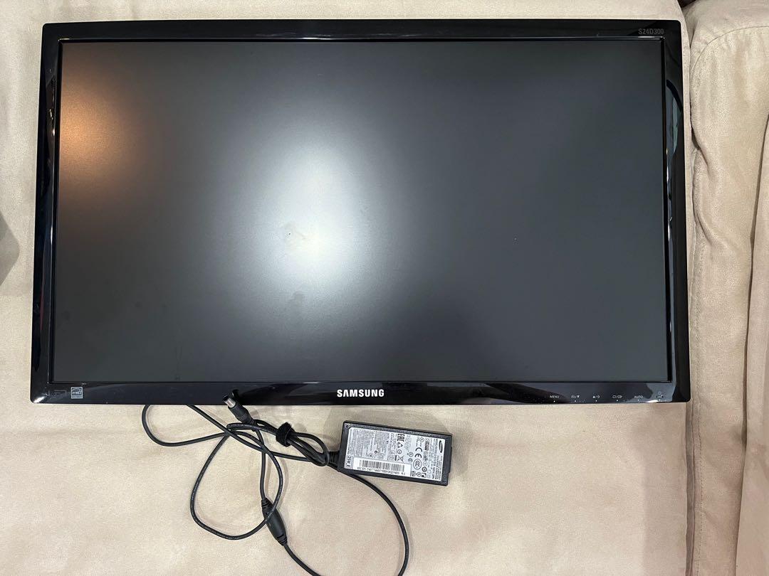 Samsung 24 inch monitor LS24D300, Computers & Tech, Desktops on Carousell