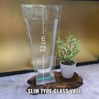 SLIM GLASS VASE - FOR DRY FLOWER DECORS ONLY