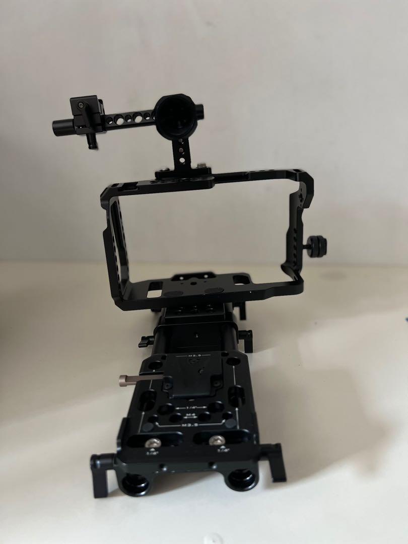 SmallRig cage for cameras (with battery plate,Alan keys,screws), Photography, Photography
