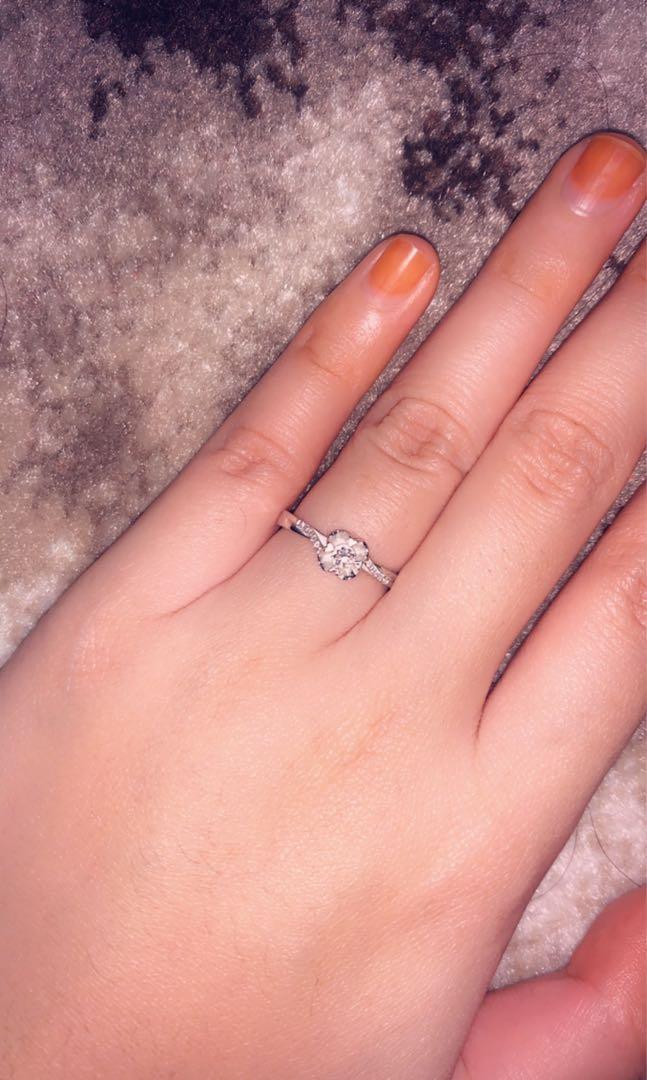 Tomei diamond ring top
