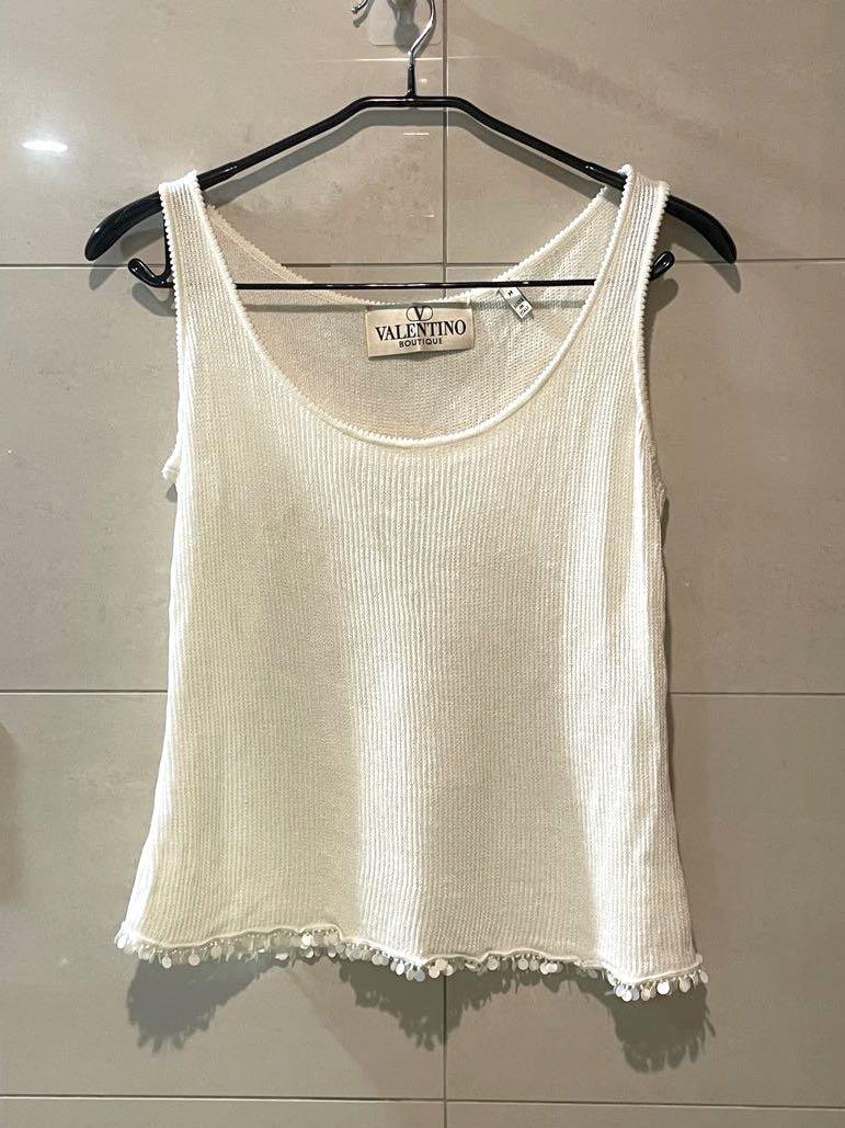 Valentino｜高級成衣原價4萬以上，複雜手工製作華美精緻貝母光澤訂珠
