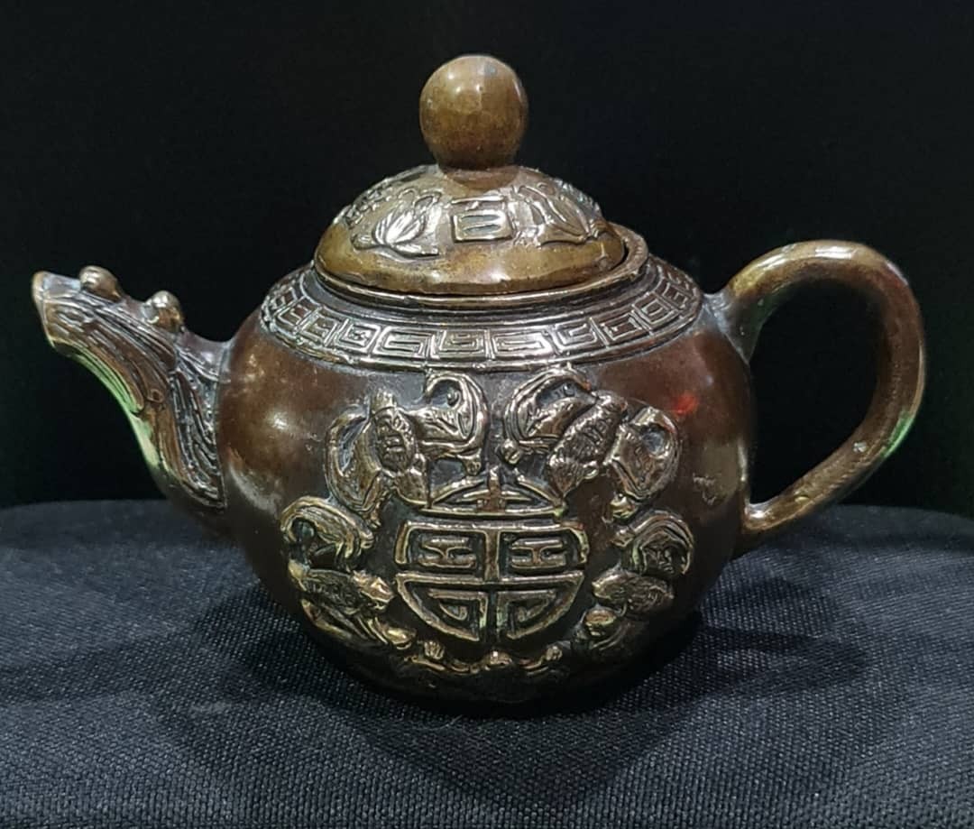 Vintage Brass Teapot, Hobbies & Toys, Collectibles & Memorabilia