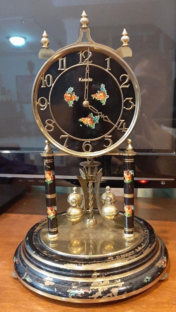 VINTAGE KUNDO 400 DAYS ANNIVERSAY DOME GLASS CLOCK WORKING FINE