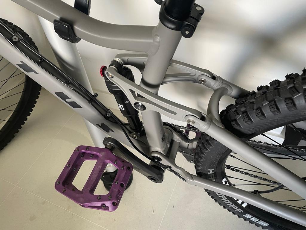 Vitus mythique 27 store vr mountain bike 2021