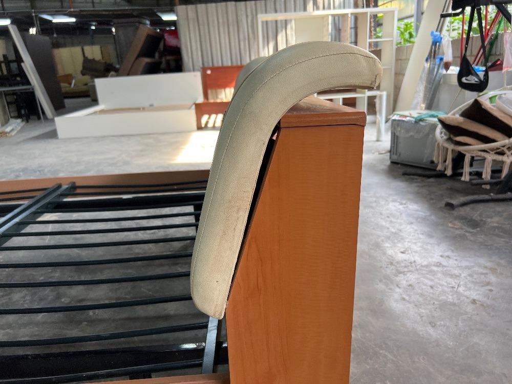 Wooden Queen Bed Frame with Leather Headboard / Rangka Katil Kayu Queen