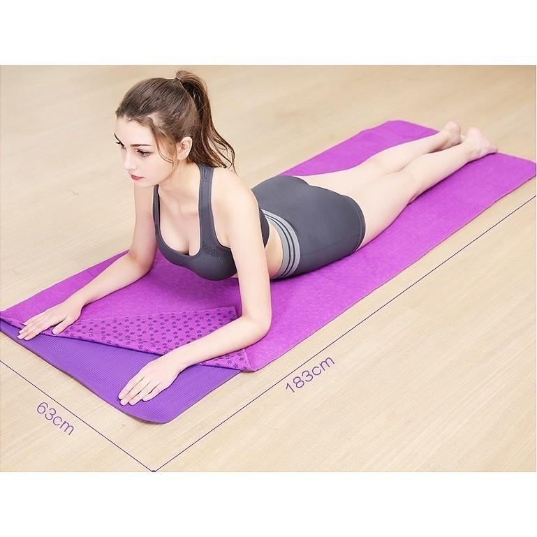 Yoga mat towel (Category: Other Sports Equipment and Supplies) located in Singapore. Submitted by ivanyee28 (Listing ID 1177458293, Image 4). Description: Product Features: Easy to Wash, Anti-slip, Soft Size:183cm x 61cm Purple, pink, blue Package Includes: 1 x Yoga Towel 1 x FREE Mesh Bag How to use. Before we start, lay down the towel over your Yoga Mat. it absorbs the sweat and increase the grip. ❣️NOTE: ✔️ Please allow a little size error due