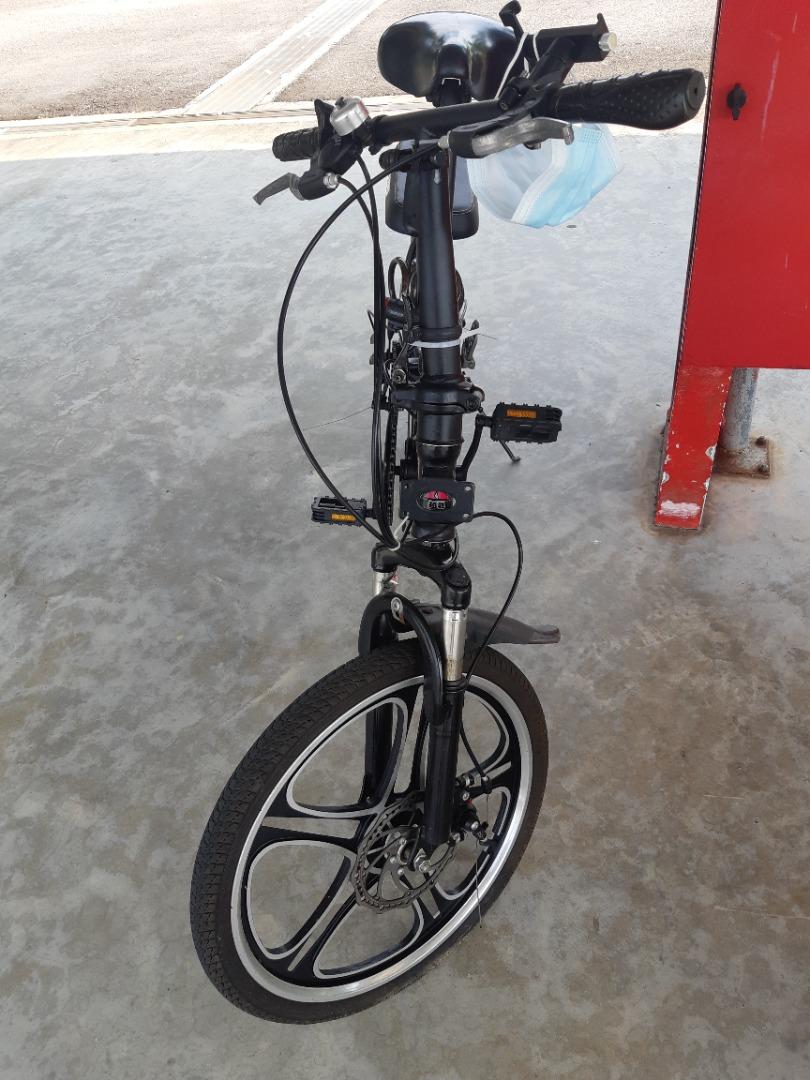 Yuechi folding bike 7 speed, Sports Equipment, Bicycles & Parts
