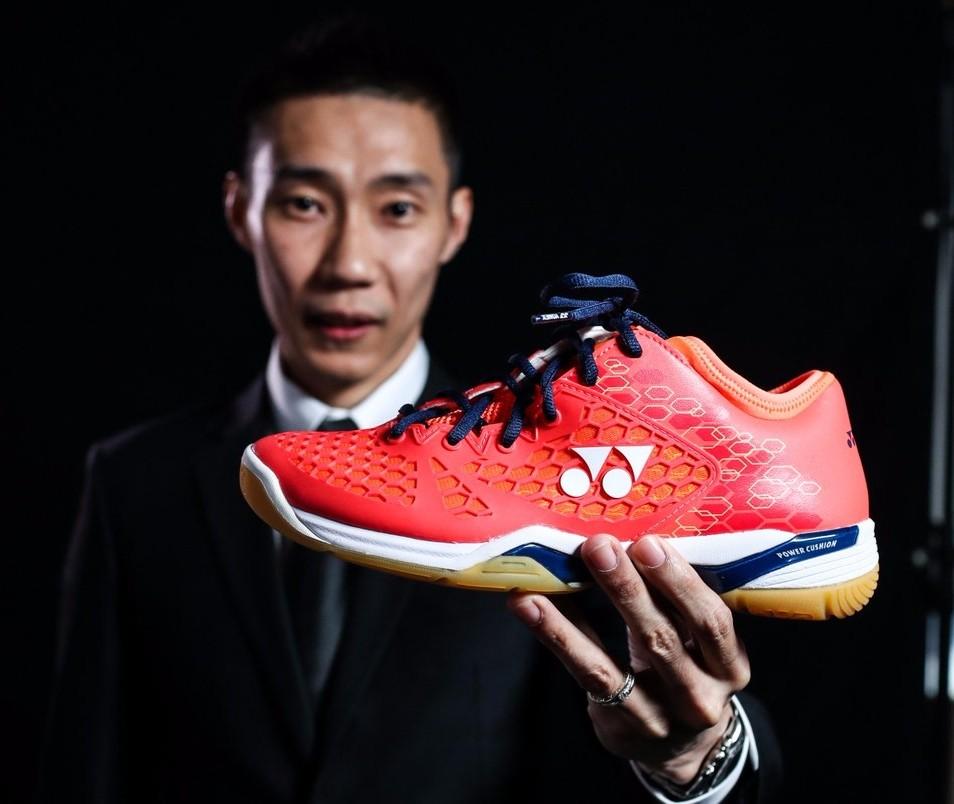 4.5Uk Yonex Shb 03Z Lee Chong Wei