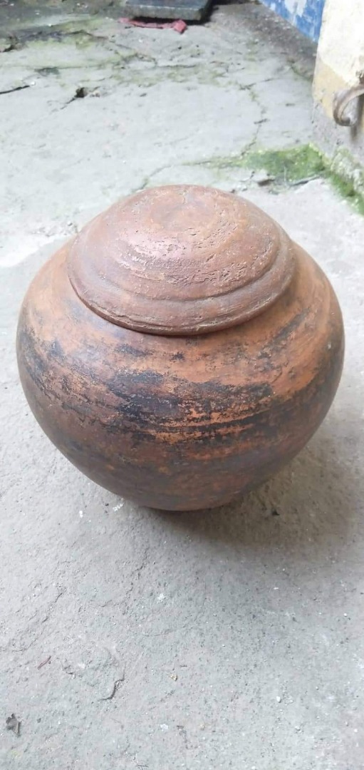 Antic Jar Furniture Home Living Furniture Other Home Furniture On Carousell