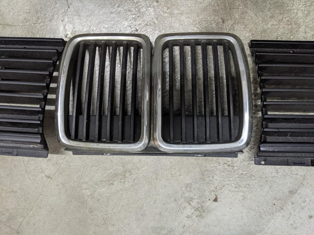BMW E30 FRONT GRILL SET, Auto Accessories on Carousell