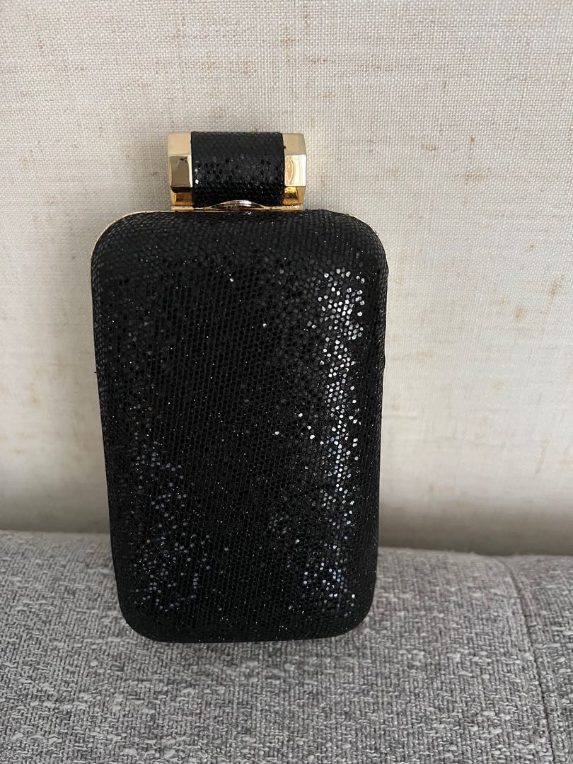 Halston discount heritage clutch