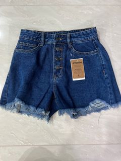 (Category: ) located in . Submitted by teres.shopping (Listing ID 1182179277, Image 1). Description: .