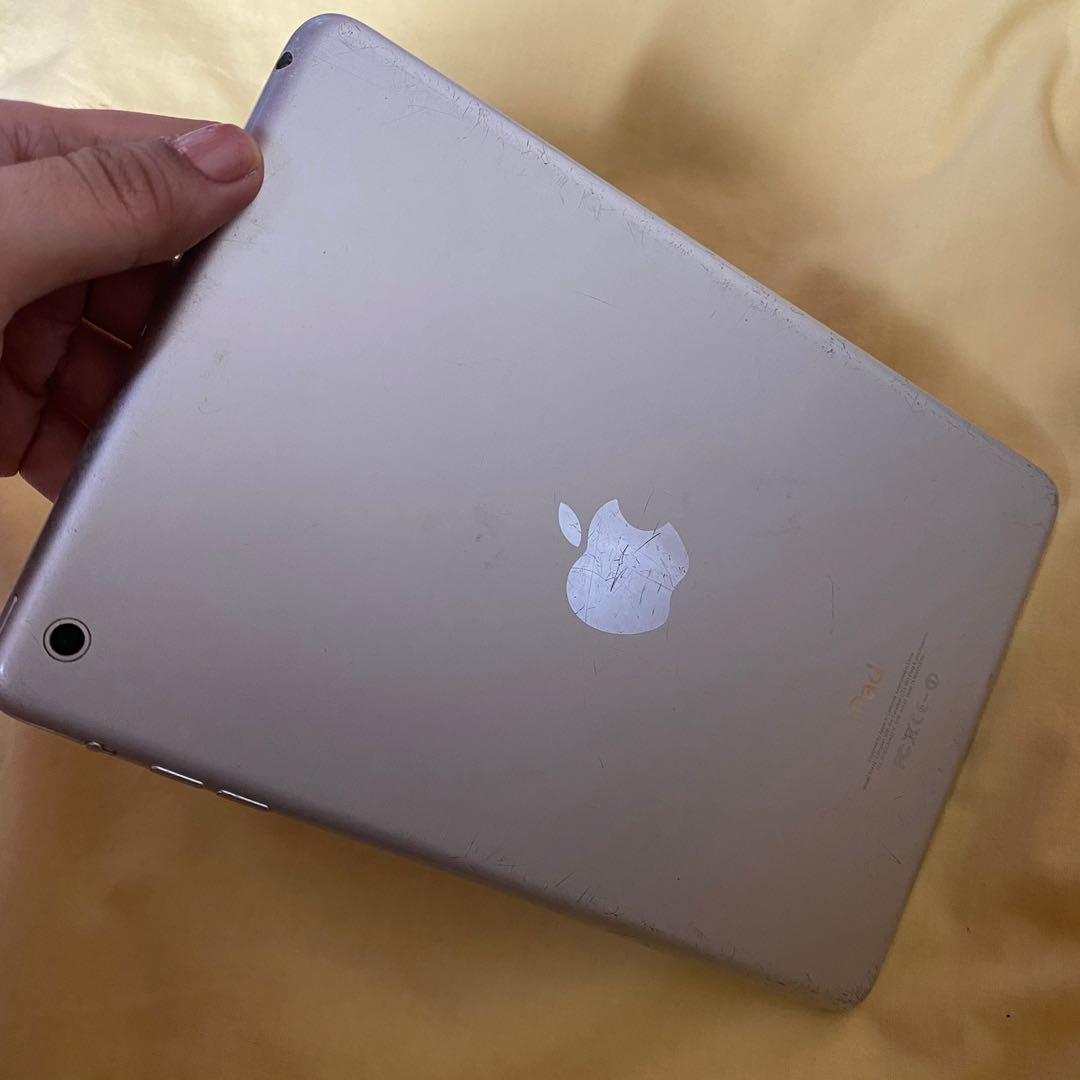 Broken iPad mini (1st gen), Mobile Phones & Gadgets, Tablets, iPad on