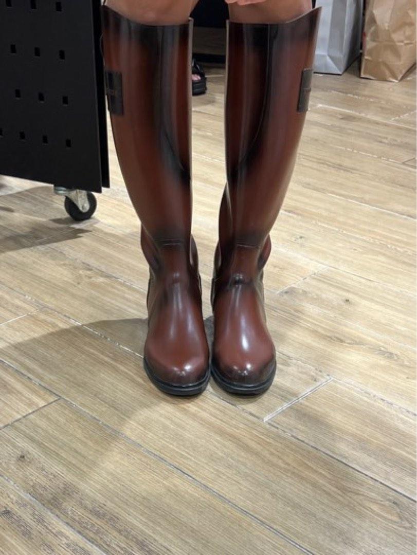 Red burberry hot sale rain boots