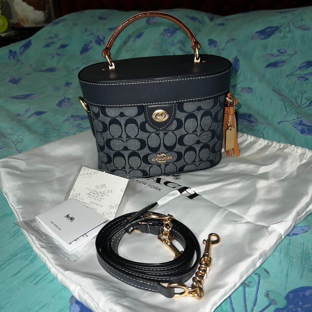 COACH KAY CROSSBODY BAG, Luxury, Bags & Wallets on Carousell