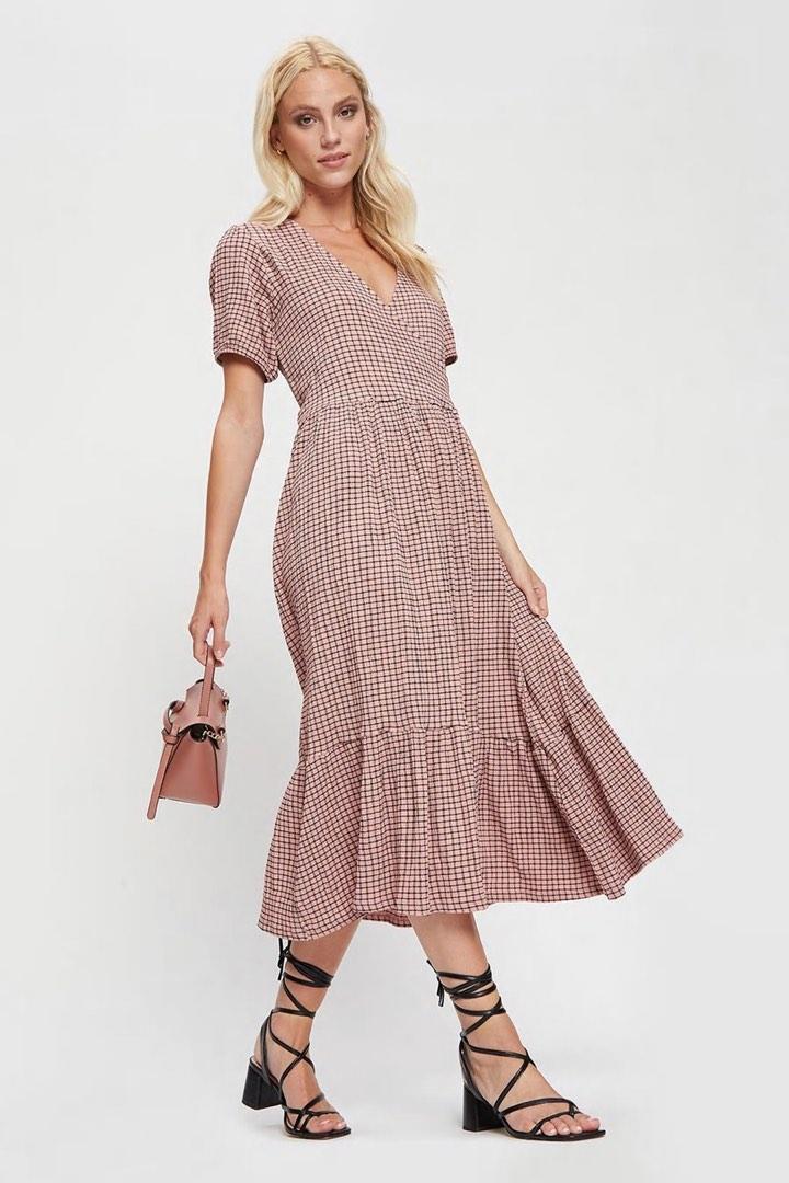 Dorothy Perkins Pink Check Textured Wrap Midi Dress Women s Fashion Dresses Sets Dresses on Carousell
