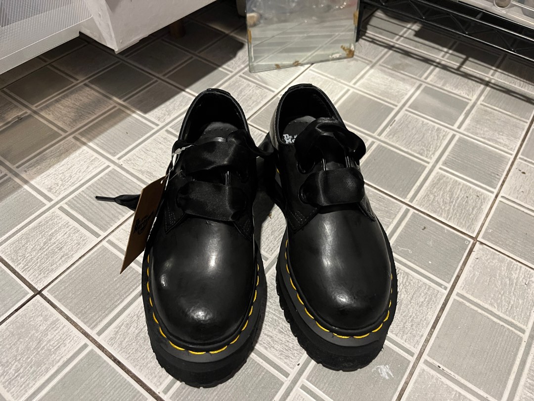 holly platform shoe