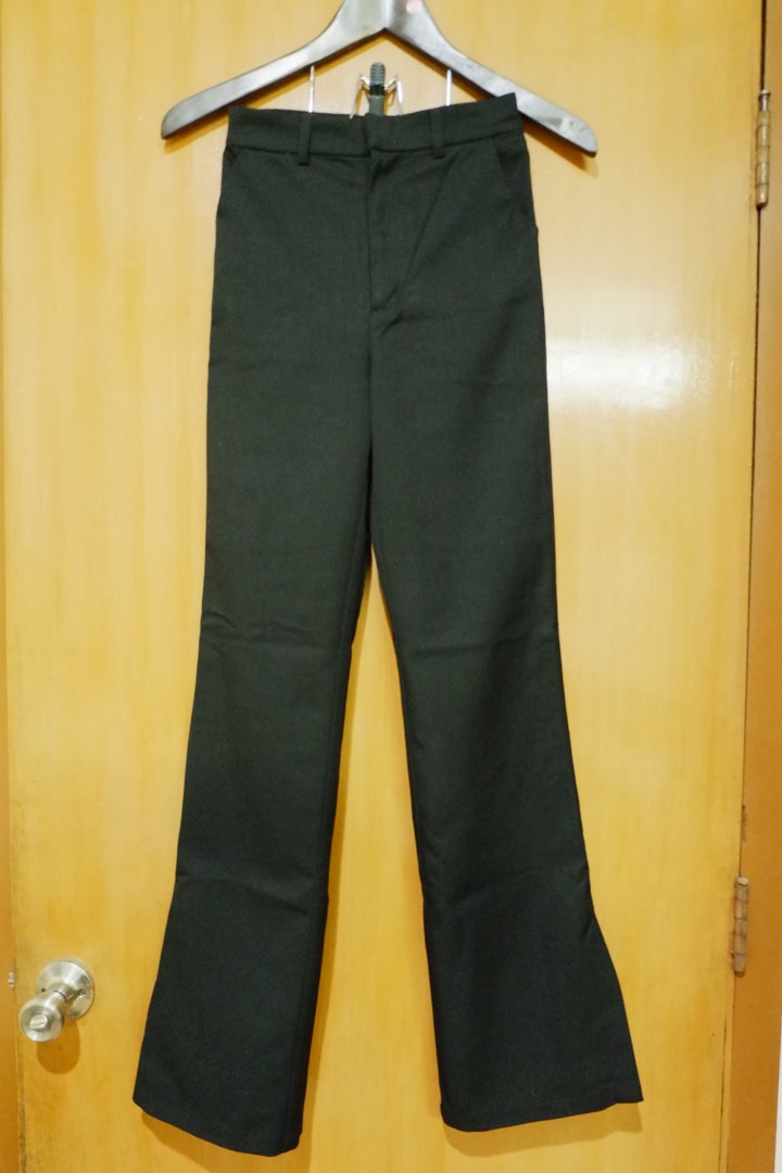 2920188 Black Bootleg Pants