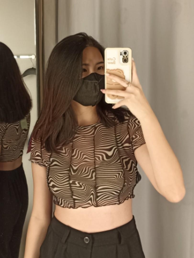 H M Top atasan HnM Transparent Top Fesyen Wanita Pakaian Wanita Atasan di Carousell