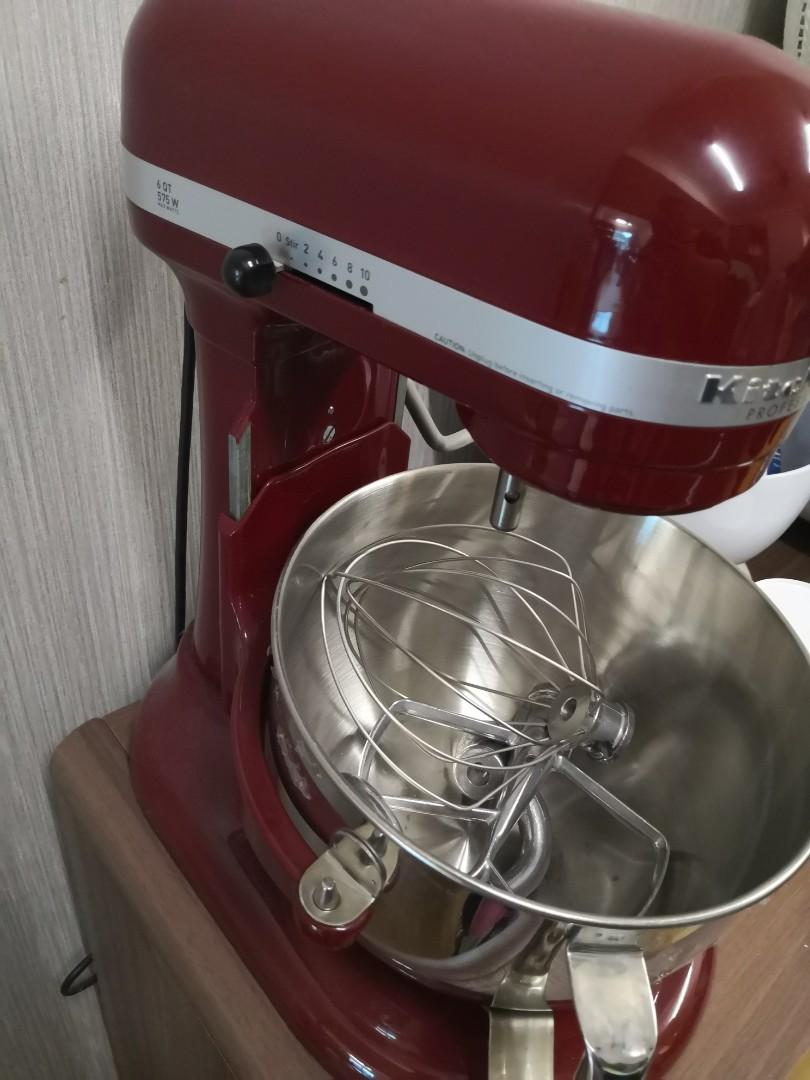 Kitchenaid Professional 600 with additional attachments, TV & Home
