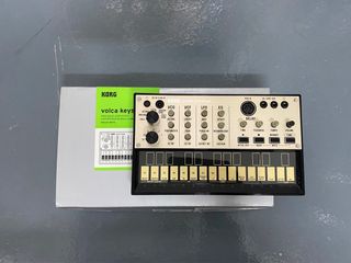 （分類：）位於 。 由 synthsifu 提交（商品編號 1182175802，圖片 1）。簡介： 。