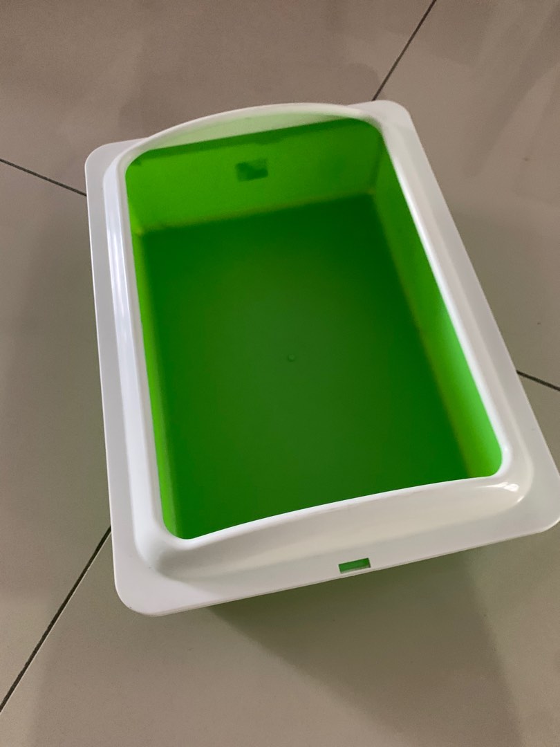 Litter box, Pet Supplies, Homes & Other Pet Accessories on Carousell