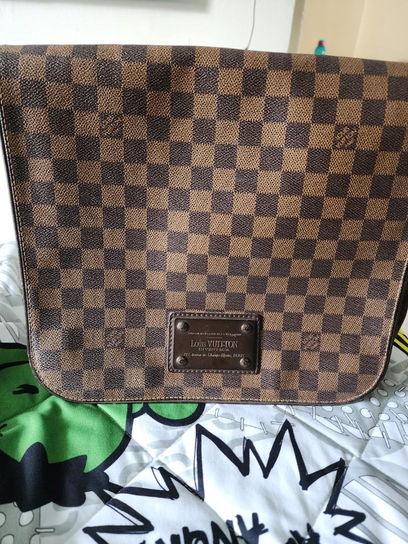 LV Brooklyn Messenger Bag in Damier Ebene MM, Luxury, Bags & Wallets on  Carousell