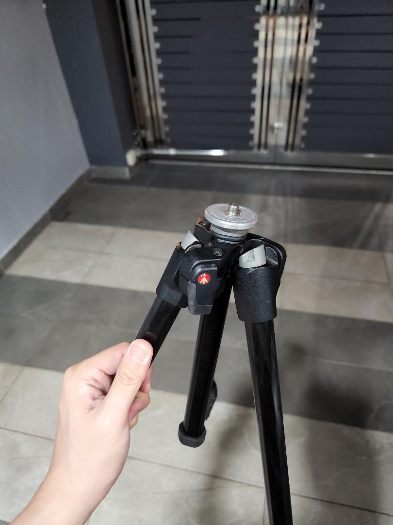 Manfrotto Carbon Fibre tripod no model number, Photography, Photography