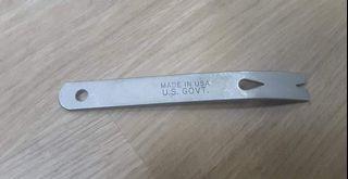 MAR024  U.S GOVT Maratac Widgy Pry Bar Pocket 4in