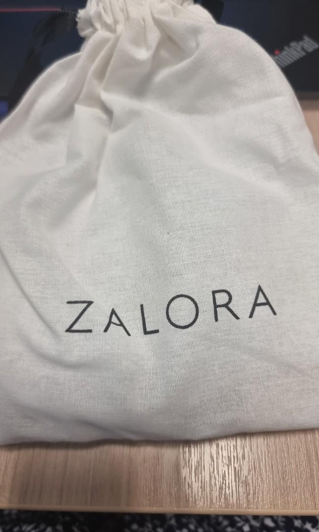 Marc Jacob card holder, Women's Fashion, Bags & Wallets, Wallets & Card