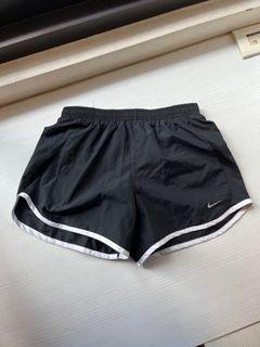 Nike 運動褲（有內裡）