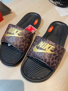 Nike slides slippers women