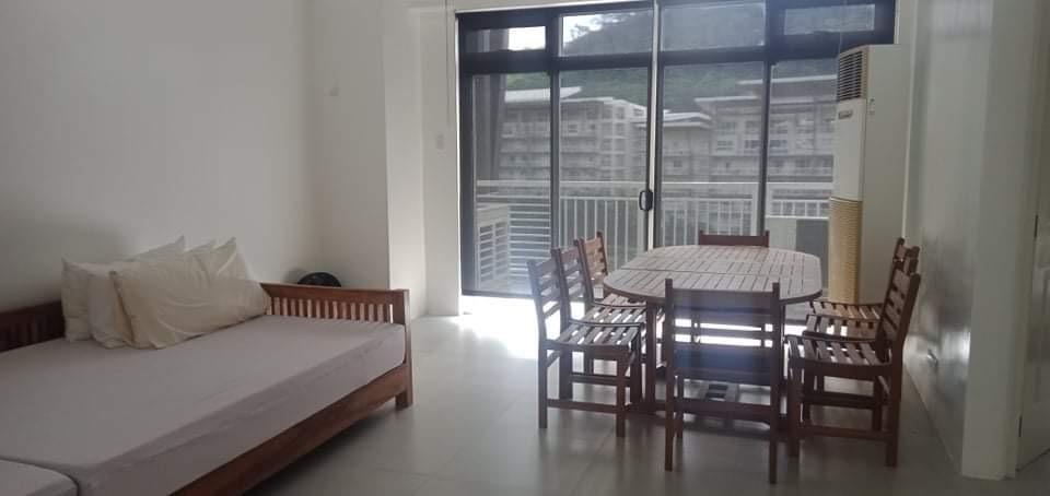 Pico de Loro 3 bedroom penthouse (Category: Apartments & Condos) located in Manila. Submitted by johnnathanbmc (Listing ID 1182147390, Image 1). Description: Selling my never been rented 4br penthouse lakeside with a great view of the sea. Walking distance to beach. Iv included my extra clubshare with this. RFS: not using.