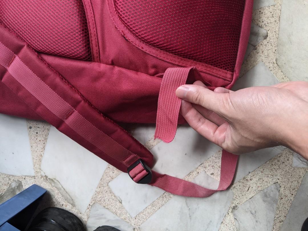 Herschel backpack online strap broken
