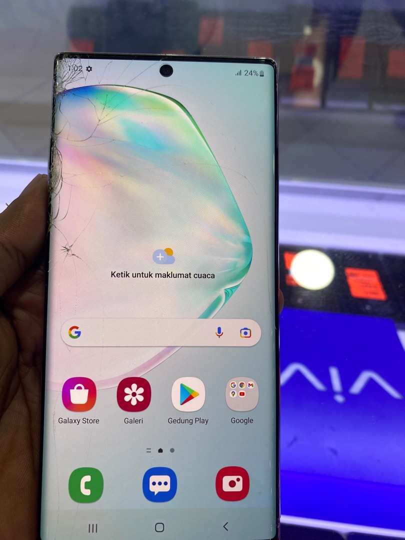 Samsung galaxy note 10 plus (screen depan pecah tapi blh pakai macam