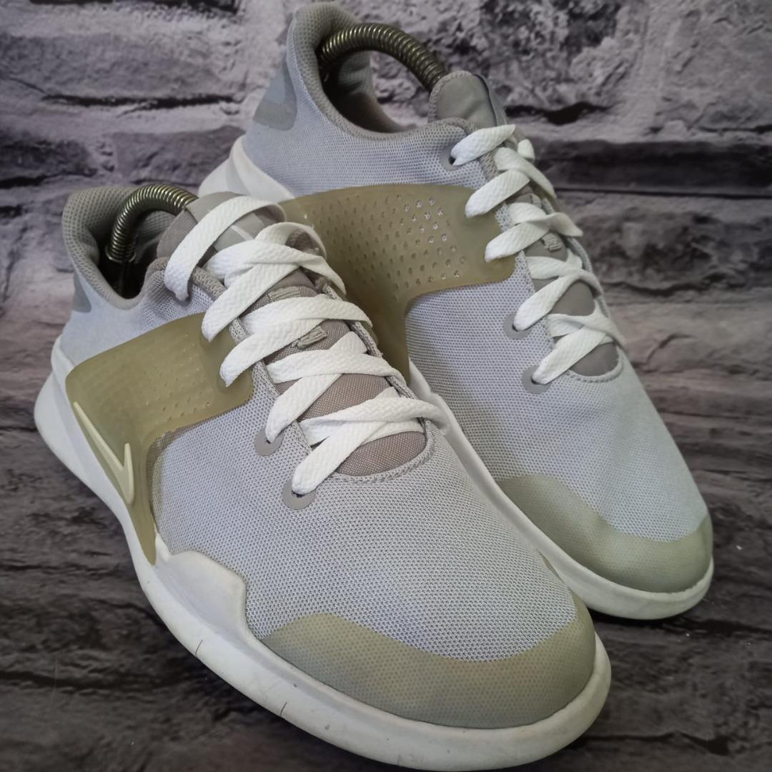 Nike arrowz trainers Clearance